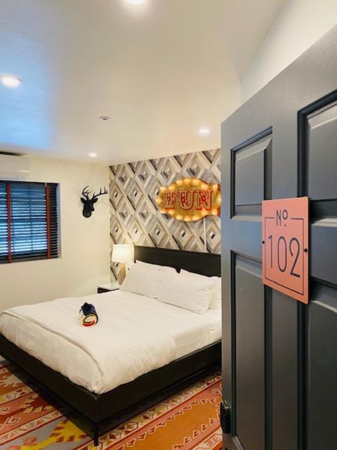 The Creekstone Hotel ไอดิลล์ไวลด์ ภายนอก รูปภาพ